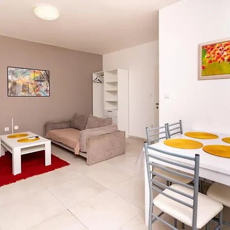 Salvija Apartment *