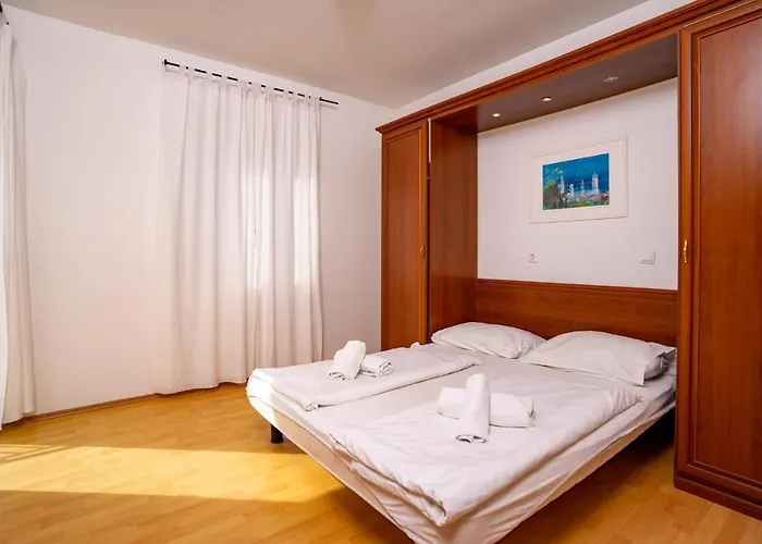 Lägenhet Salvija Lopar